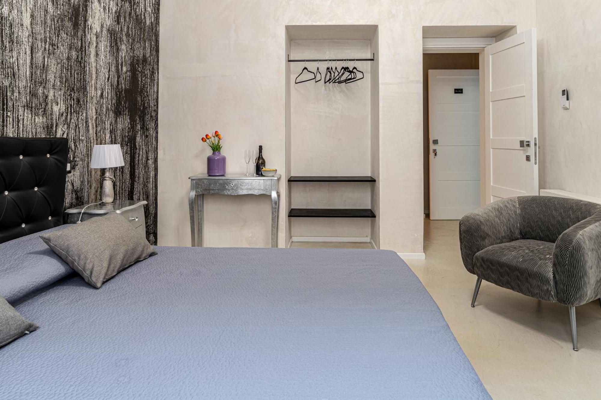 Flower Rooms Кальяри Экстерьер фото